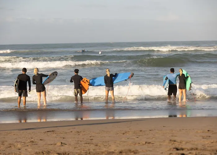 Zentiga Surf ホステル *